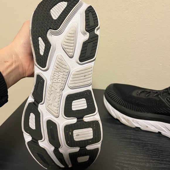 Hoka Bondi 7  Women’s Running Shoes - Black/White - Picture 3 of 5